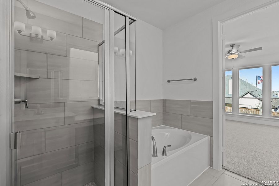 Furnished interior view inside a new home in Mayfair 50', New Braunfels (Image 11).