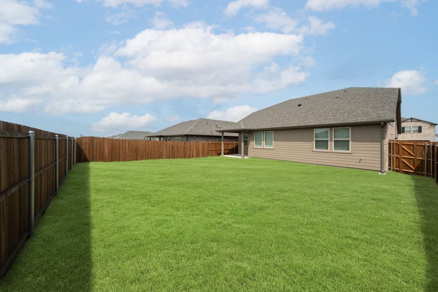 Exterior details and patio area of a home in Verandah, Royse City (Image 2).