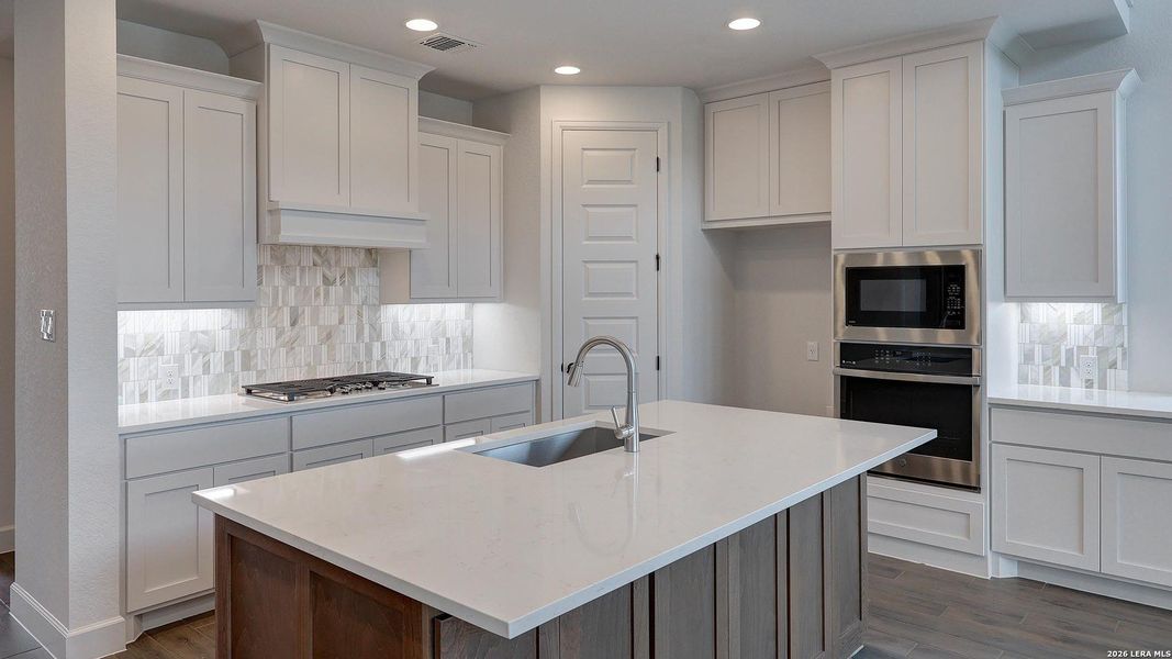 Furnished interior view inside a new home in Briggs Ranch, San Antonio (Image 10).