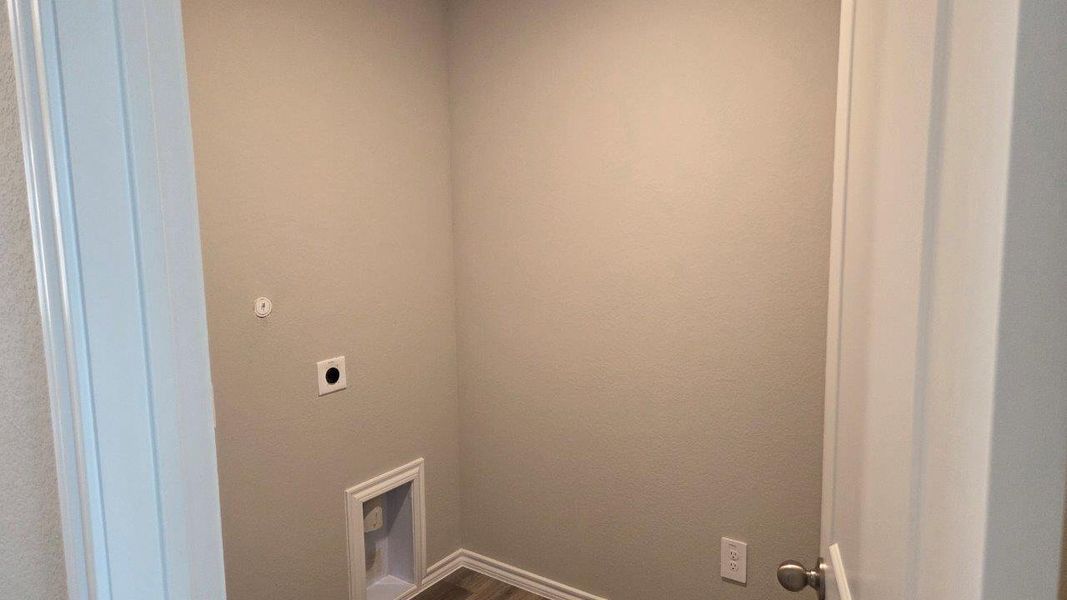 Spacious, unfurnished interior of a new home in Rosewood at Beltmill, Fort Worth (Image 14).