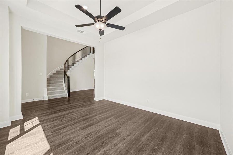 Spacious, unfurnished interior of a new home in Terraces – Classics, Rockwall (Image 29).