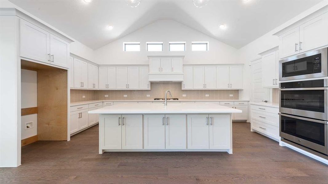 Image 22 of a home in Terraces 72'. Image 22 of a home in Terraces 72'.