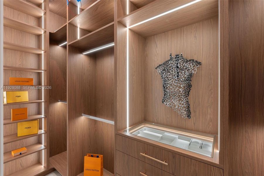 Image 61 of a home in .