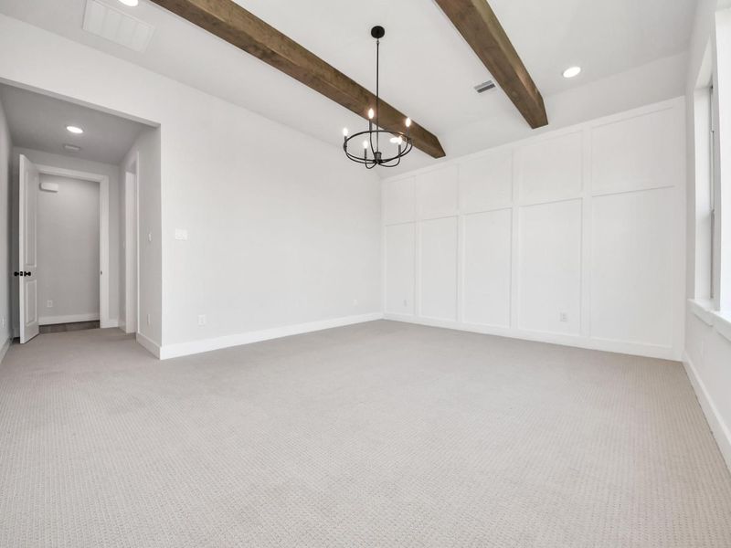 Spacious, unfurnished interior of a new home in Lago Mar, Texas City (Image 31).
