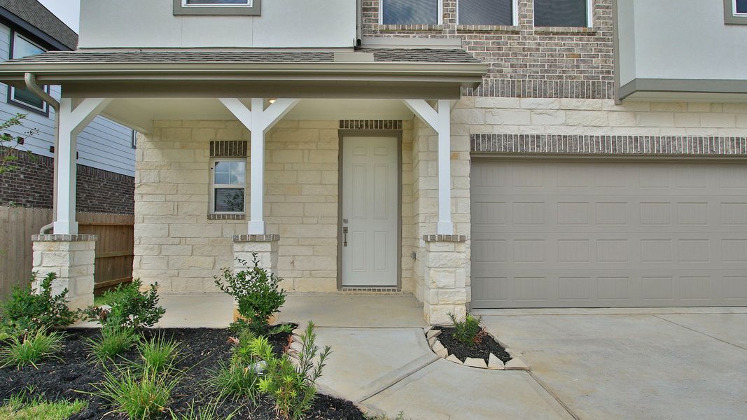 Representative furnished interior of a home built from the Maui by DRB Homes in Clear Creek, New Braunfels (Image 6).