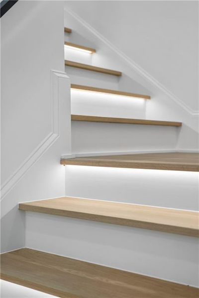 Close-up of interior finishes inside a home in , Monroe (Image 24).