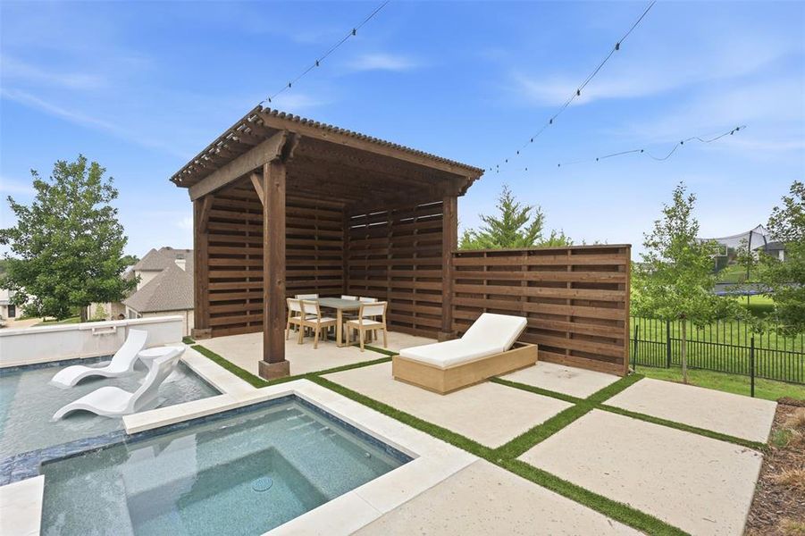 Pool Sitting Area