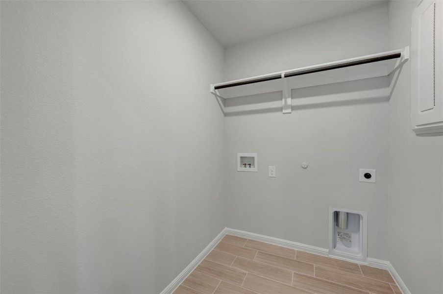 Spacious, unfurnished interior of a new home in Kings Way, Denton (Image 25). Spacious, unfurnished interior of a new home in Kings Way, Denton (Image 25).