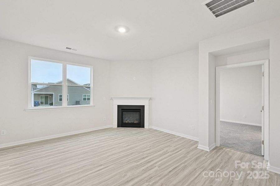 Spacious, unfurnished interior of a new home in Laurelbrook, Sherrills Ford (Image 21).