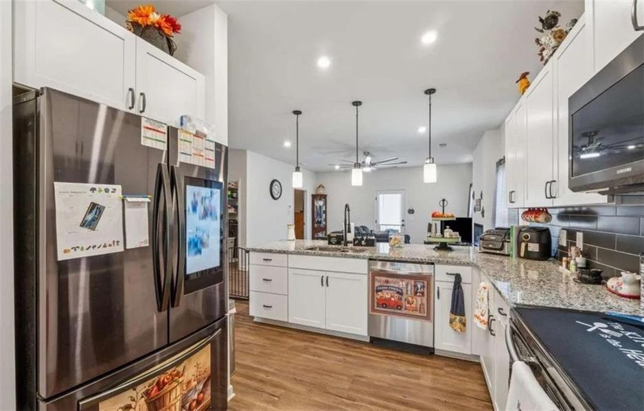 Furnished interior view inside a new home in , Cartersville (Image 14).