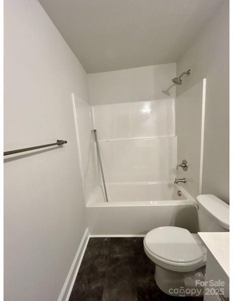 Image 21 of a home in Crystal Village.