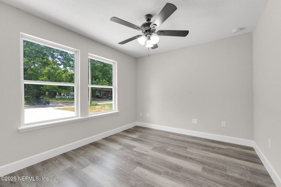 Spacious, unfurnished interior of a new home in , Jacksonville (Image 25).