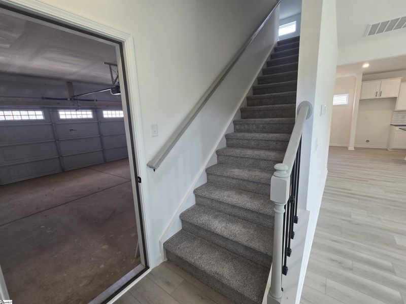Spacious, unfurnished interior of a new home in Shiloh Trail, Wellford (Image 18).
