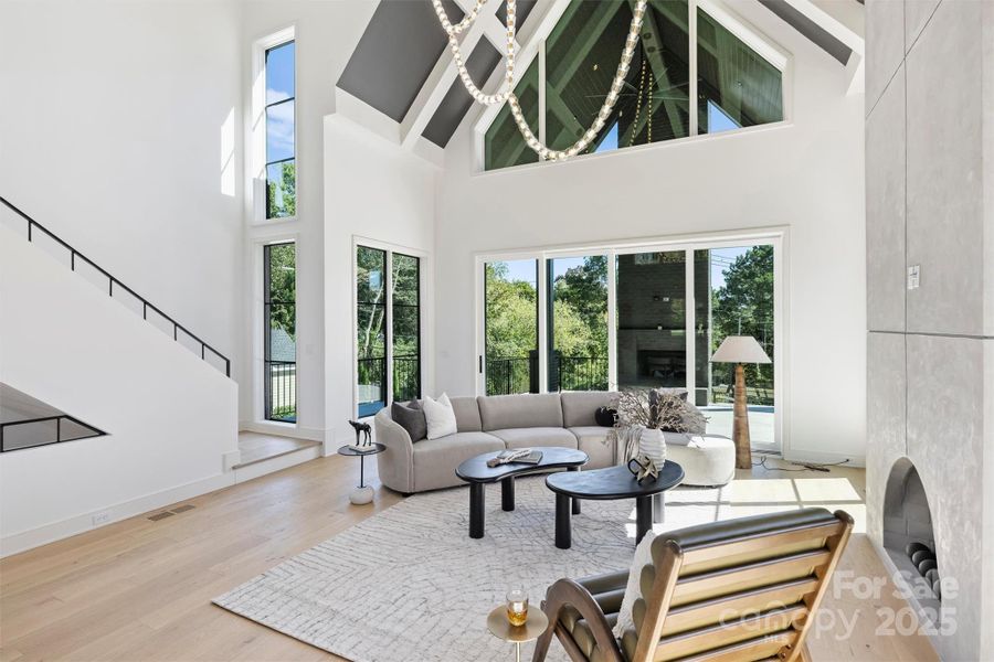 Community amenities in , Charlotte (Image 40).