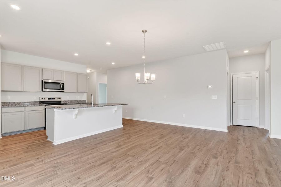 FAY_Hunters Trace_Venture_102 Rubyfield