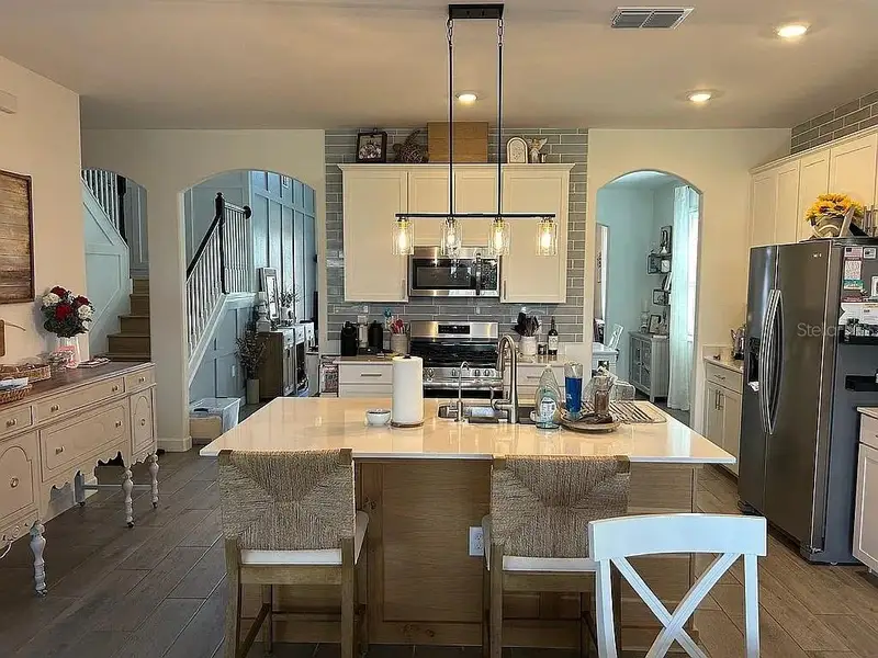 Furnished interior view inside a new home in , Bradenton (Image 7).