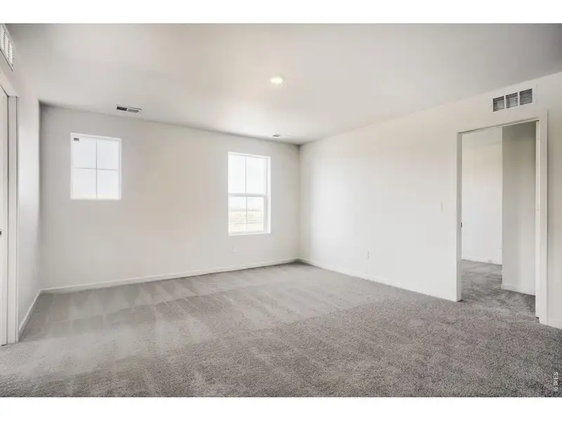 Spacious, unfurnished interior of a new home in Kinston, Loveland (Image 13).