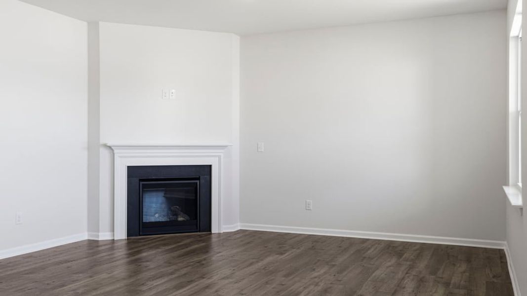Spacious, unfurnished interior of a new home in Sage Grove, Lyman (Image 22).