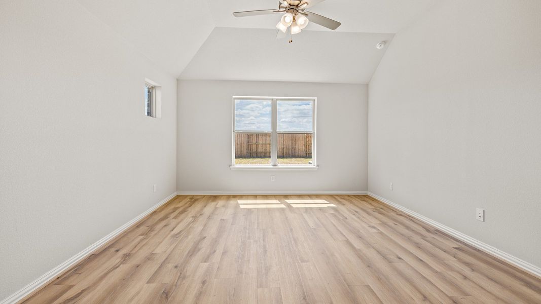 Furnished interior view inside a new home in River Ranch, Dayton (Image 23).