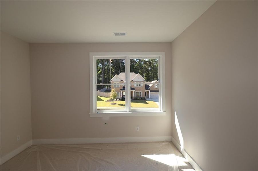 Spacious, unfurnished interior of a new home in Ellis, Marietta (Image 15).