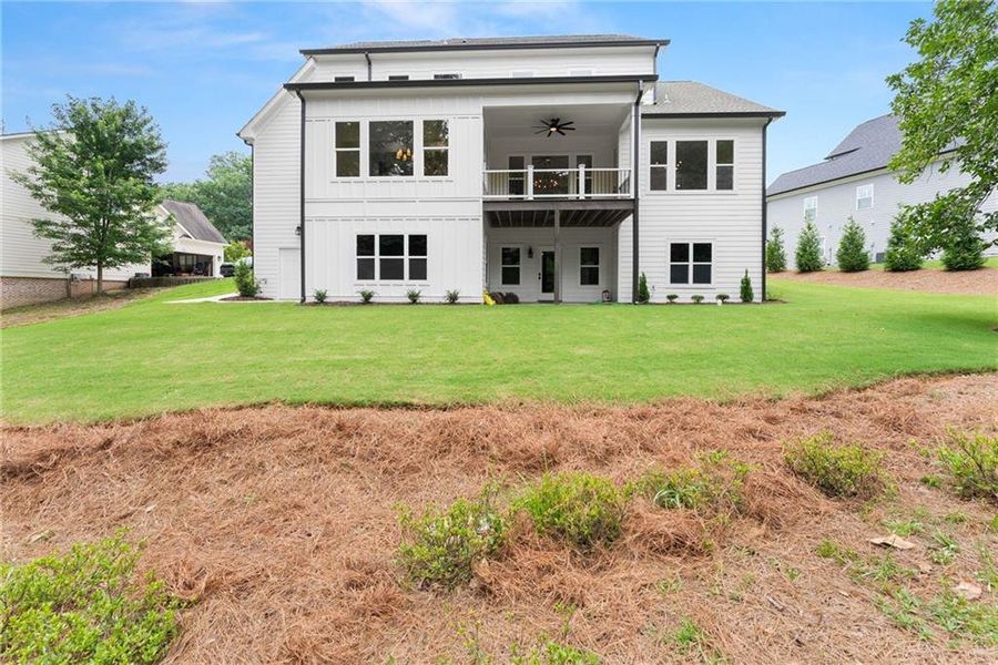 Exterior details and patio area of a home in , Gainesville (Image 30).