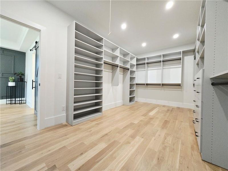 Spacious, unfurnished interior of a new home in , Atlanta (Image 27). Spacious, unfurnished interior of a new home in , Atlanta (Image 27).