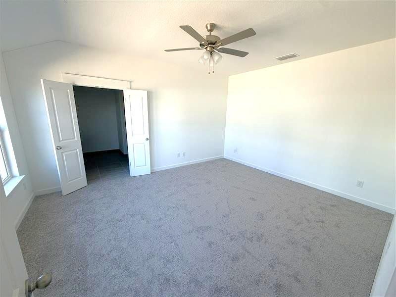 Spacious, unfurnished interior of a new home in Calumet, Jarrell (Image 9).