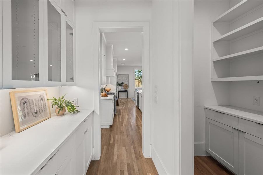 Furnished interior view inside a new home in , Dallas (Image 16).