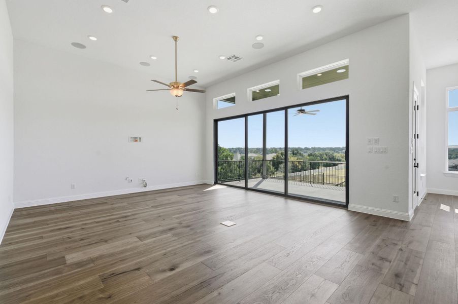 Unfurnished room featuring light wood-style floors and recessed lighting