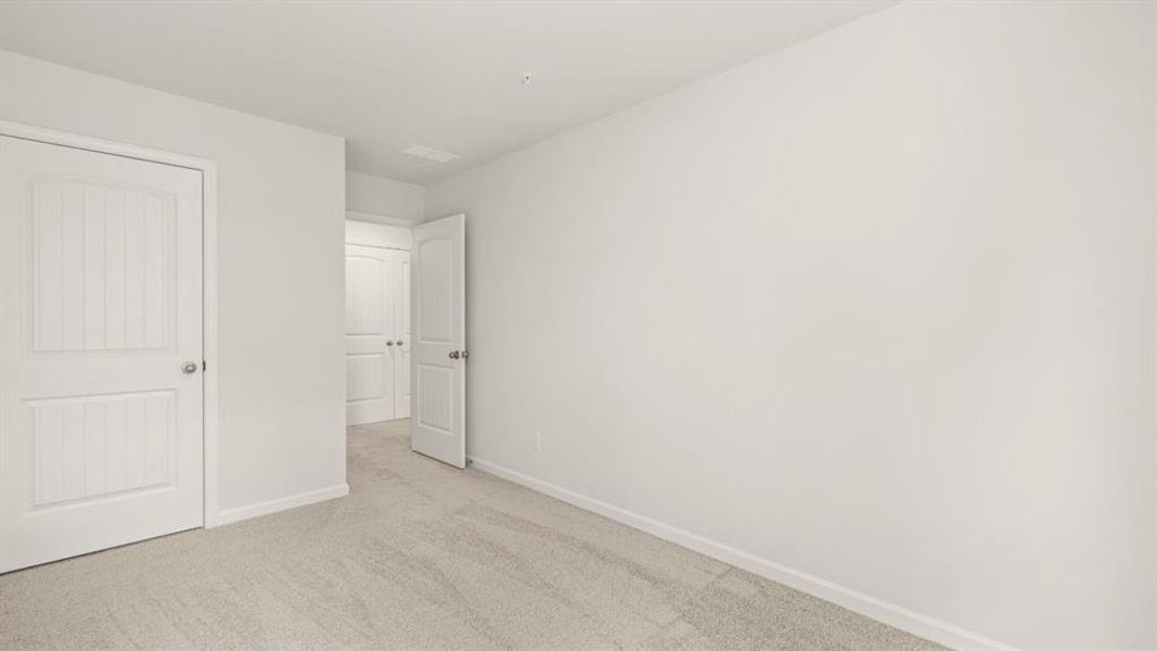 Spacious, unfurnished interior of a new home in Roseleigh Park, Douglasville (Image 24).