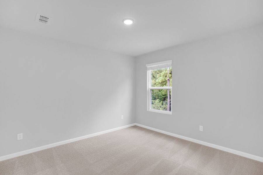 Spacious, unfurnished interior of a new home in Bradford Pointe, Summerville (Image 43).