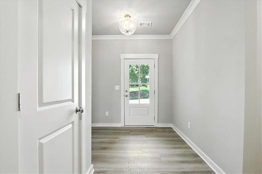 Spacious, unfurnished interior of a new home in Traditions of Braselton, Jefferson (Image 39).