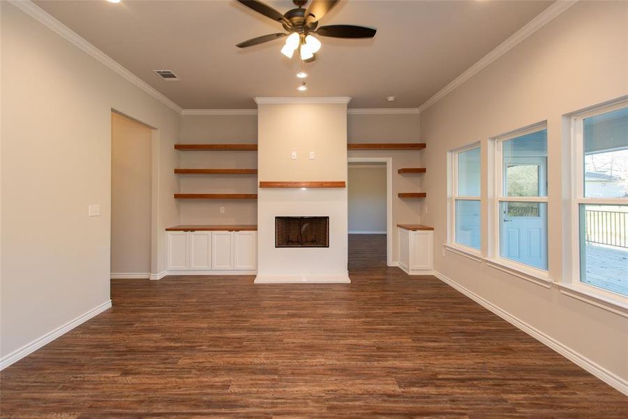 Spacious, unfurnished interior of a new home in , Mabank (Image 32).
