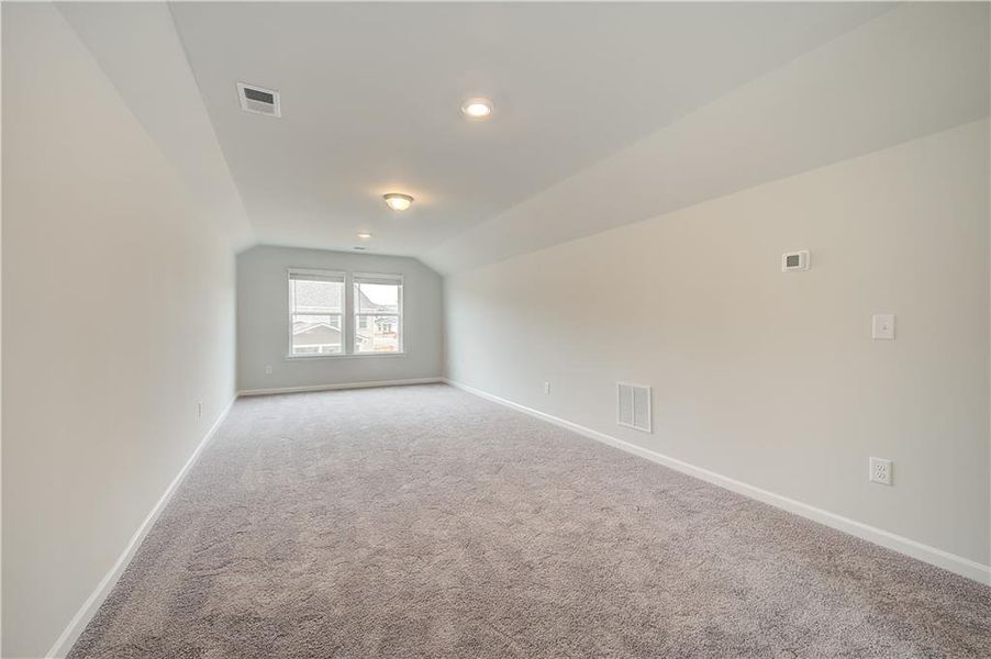 Spacious, unfurnished interior of a new home in Burchwood, Stockbridge (Image 18). Spacious, unfurnished interior of a new home in Burchwood, Stockbridge (Image 18).