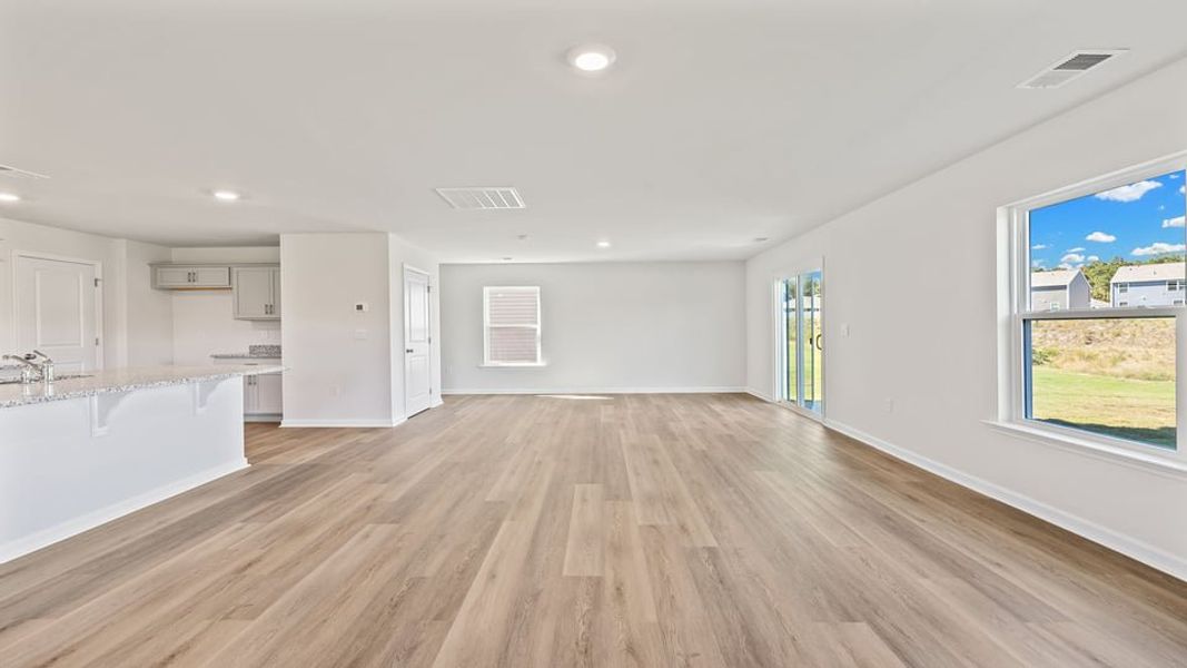 Spacious, unfurnished interior of a new home in Paddock Point, Roebuck (Image 14). Spacious, unfurnished interior of a new home in Paddock Point, Roebuck (Image 14).