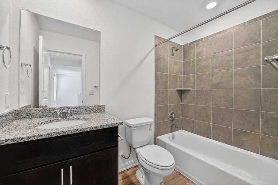 Furnished interior view inside a new home in Longview, Del Valle (Image 9).