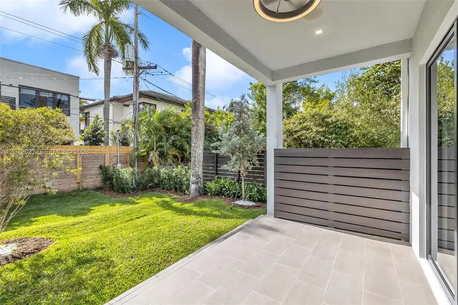 Exterior details and patio area of a home in , Fort Lauderdale (Image 4).