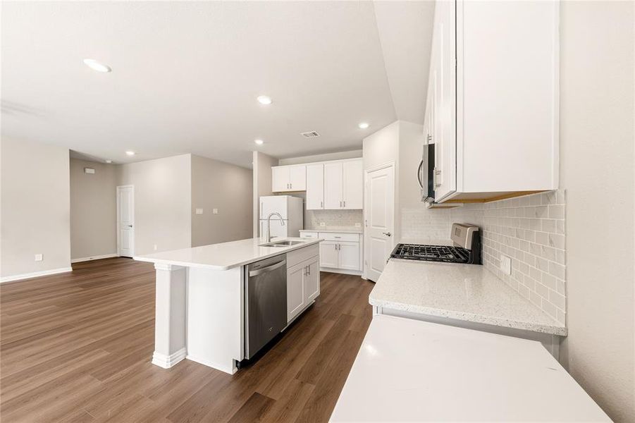 Furnished interior view inside a new home in Lakehaven - Signature Series, Farmersville (Image 6). Furnished interior view inside a new home in Lakehaven - Signature Series, Farmersville (Image 6).