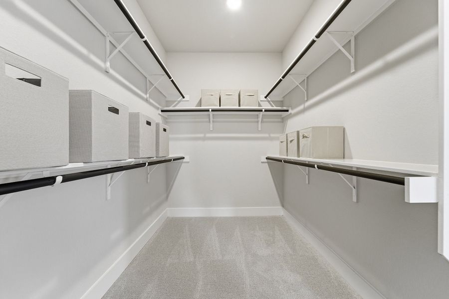 Spacious, unfurnished interior of a new home in Ashland, Angleton (Image 21).