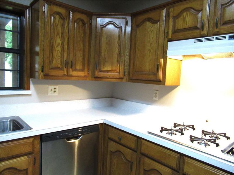 Close-up of interior finishes inside a home in , Caddo Mills (Image 7).