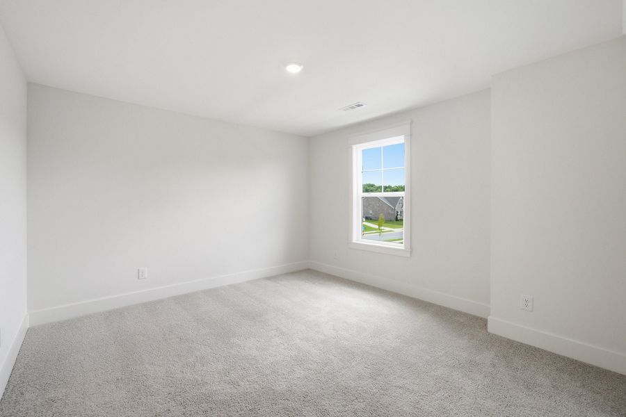 Spacious, unfurnished interior of a new home in Aden Woods, Fairview (Image 66).