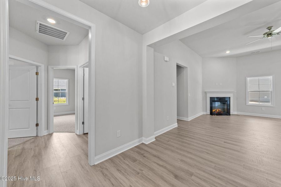 Spacious, unfurnished interior of a new home in Rutledge, Shallotte (Image 10).