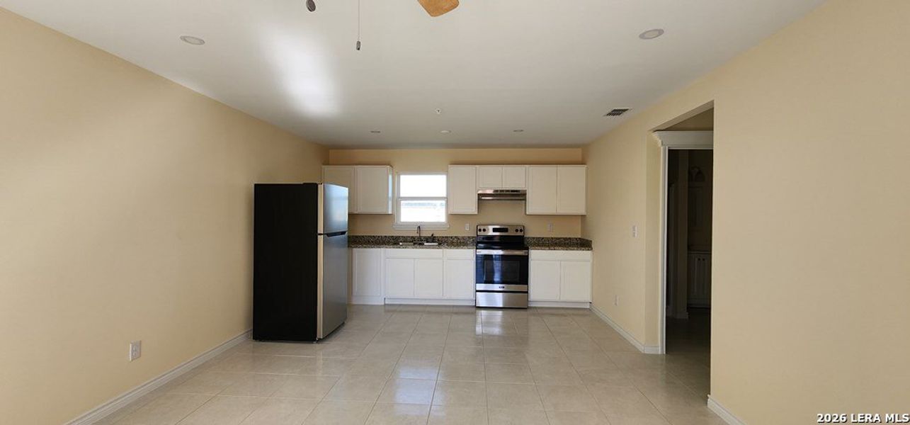 Image 14 of a home in . Image 14 of a home in .