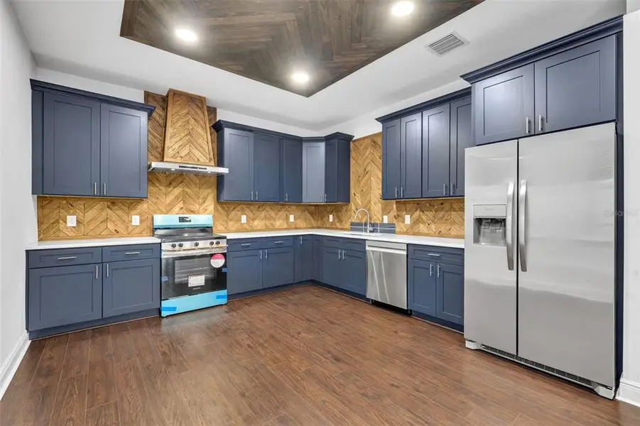 Furnished interior view inside a new home in , Apopka (Image 5).