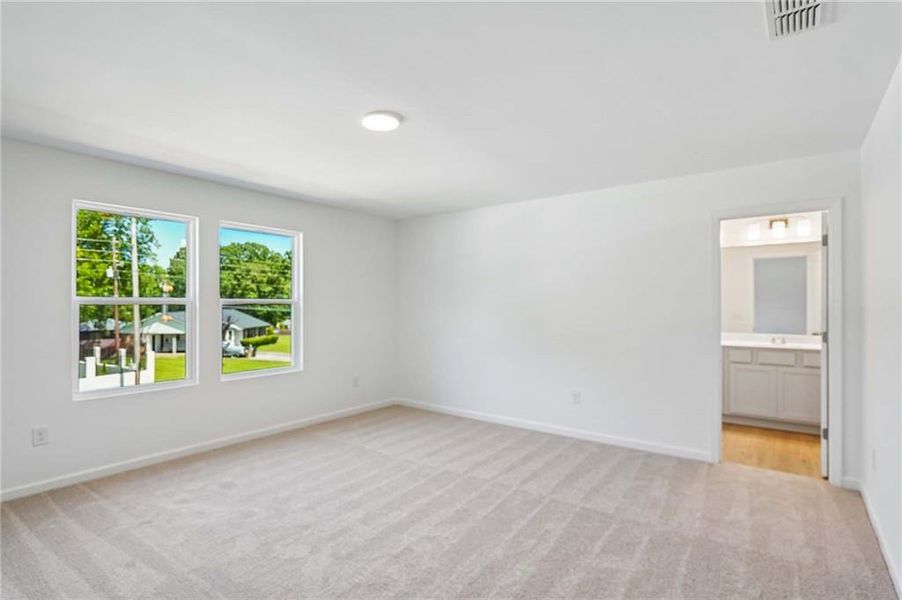 Spacious, unfurnished interior of a new home in Leydenview, Mableton (Image 24).