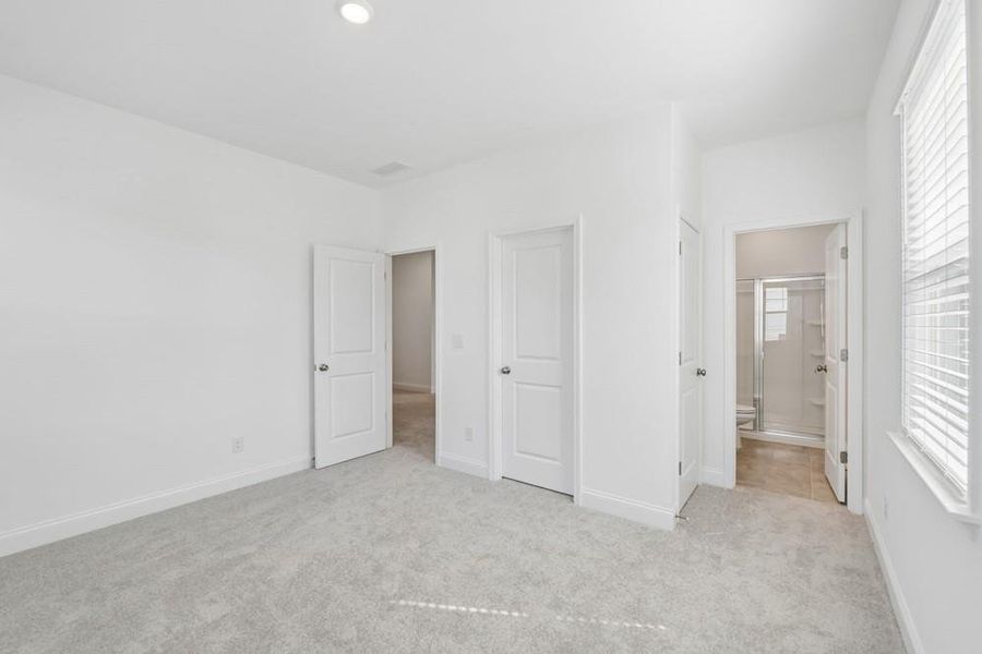 Spacious, unfurnished interior of a new home in Auburn Glen, Dacula (Image 31).