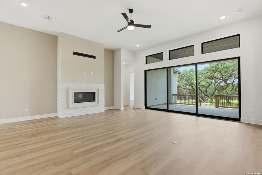 Spacious, unfurnished interior of a new home in Enchanted Bluff, San Antonio (Image 43).