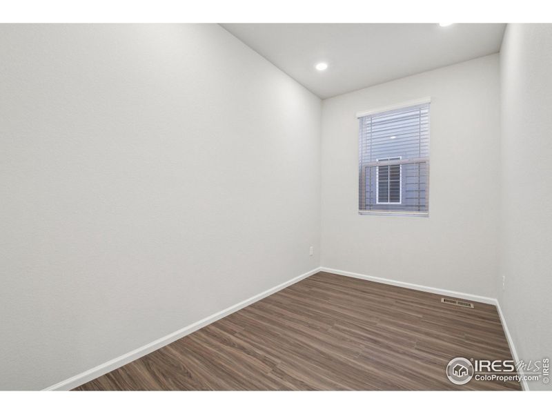 Spacious, unfurnished interior of a new home in The Villas Collection at Sterling Ranch, Littleton (Image 22).