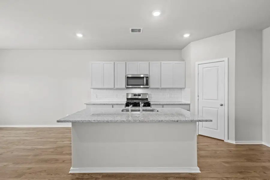 Furnished interior view inside a new home in Laurel Landing, Alvin (Image 8).