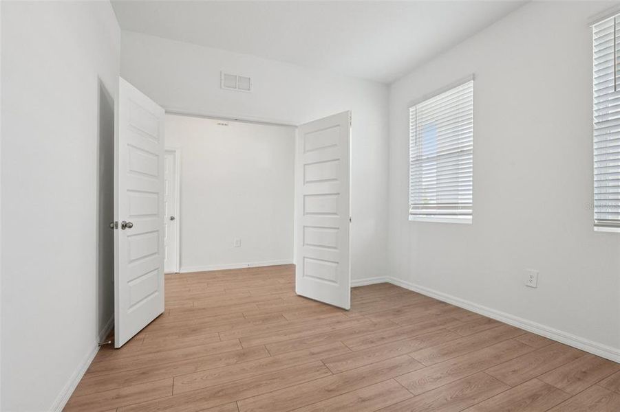 Spacious, unfurnished interior of a new home in , Lakeland (Image 15).